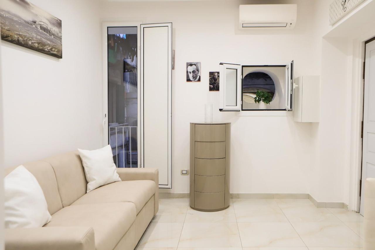 Cozy Apartment In Piazza Cavour By Wonderful Italy 나폴리 외부 사진